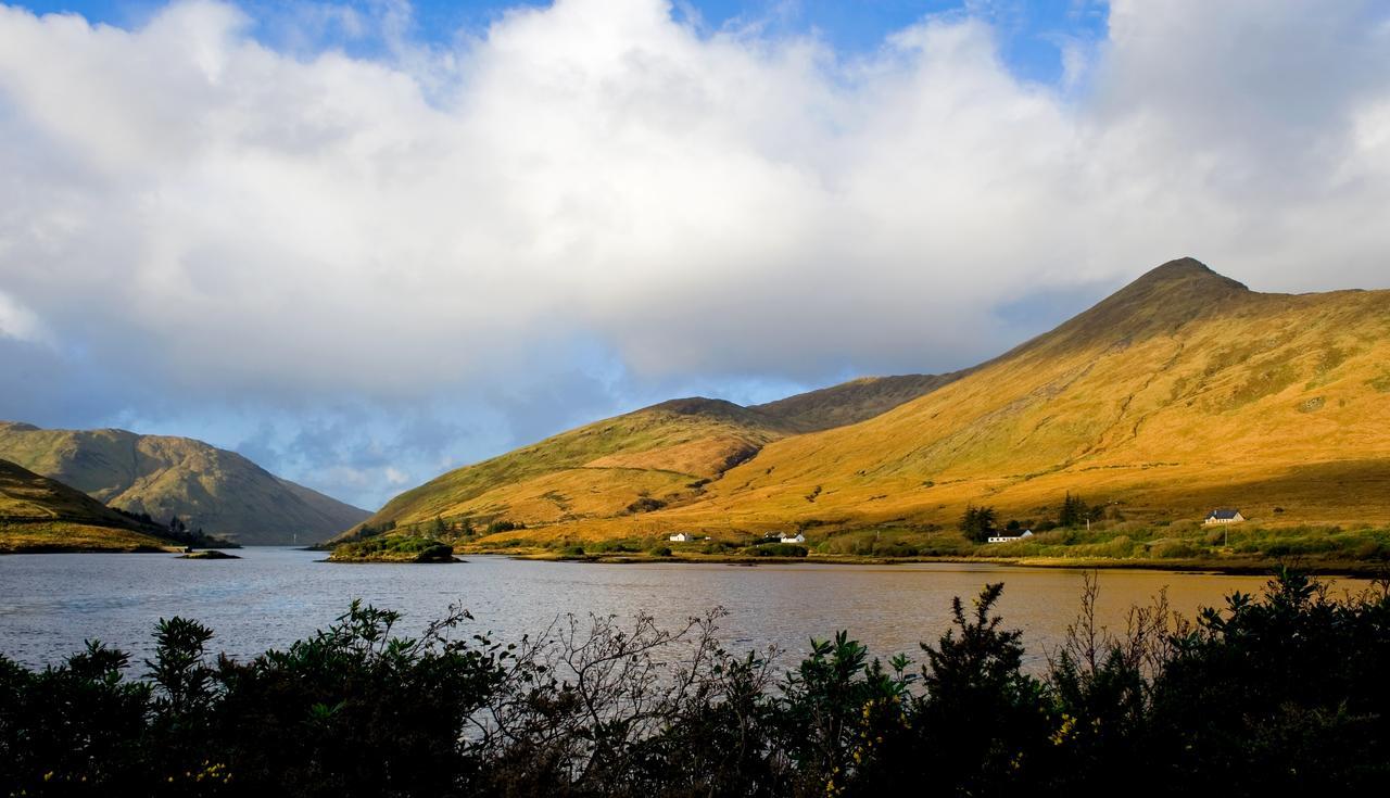 Wild Atlantic Hostel Leenaun Exterior foto